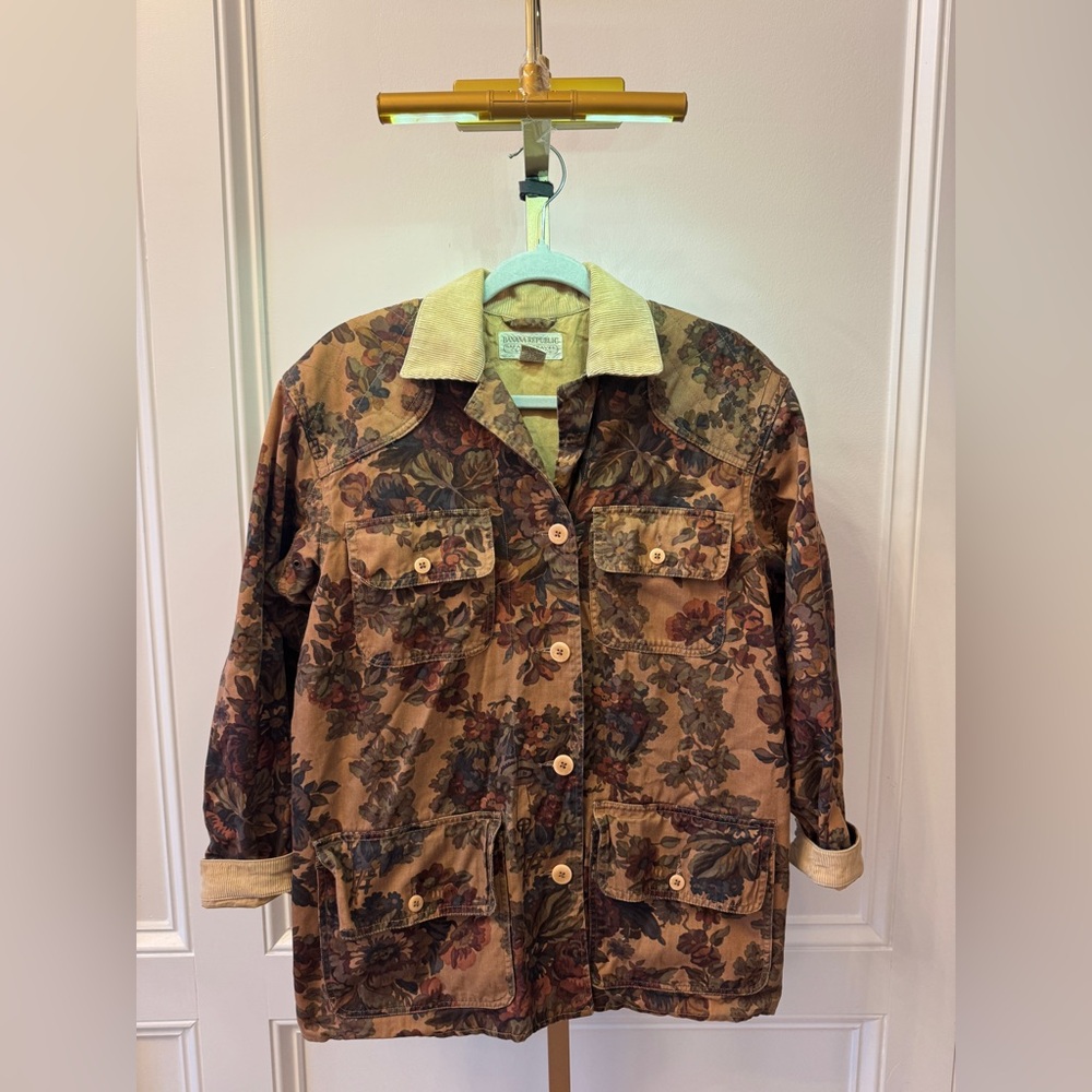 unique Vintage Banana Republic Floral Safari & Travel Jacket M Quilted  Pocket +